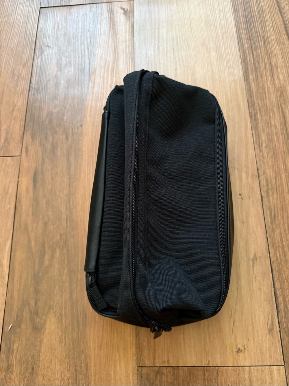 BEIS Black Dopp Kit